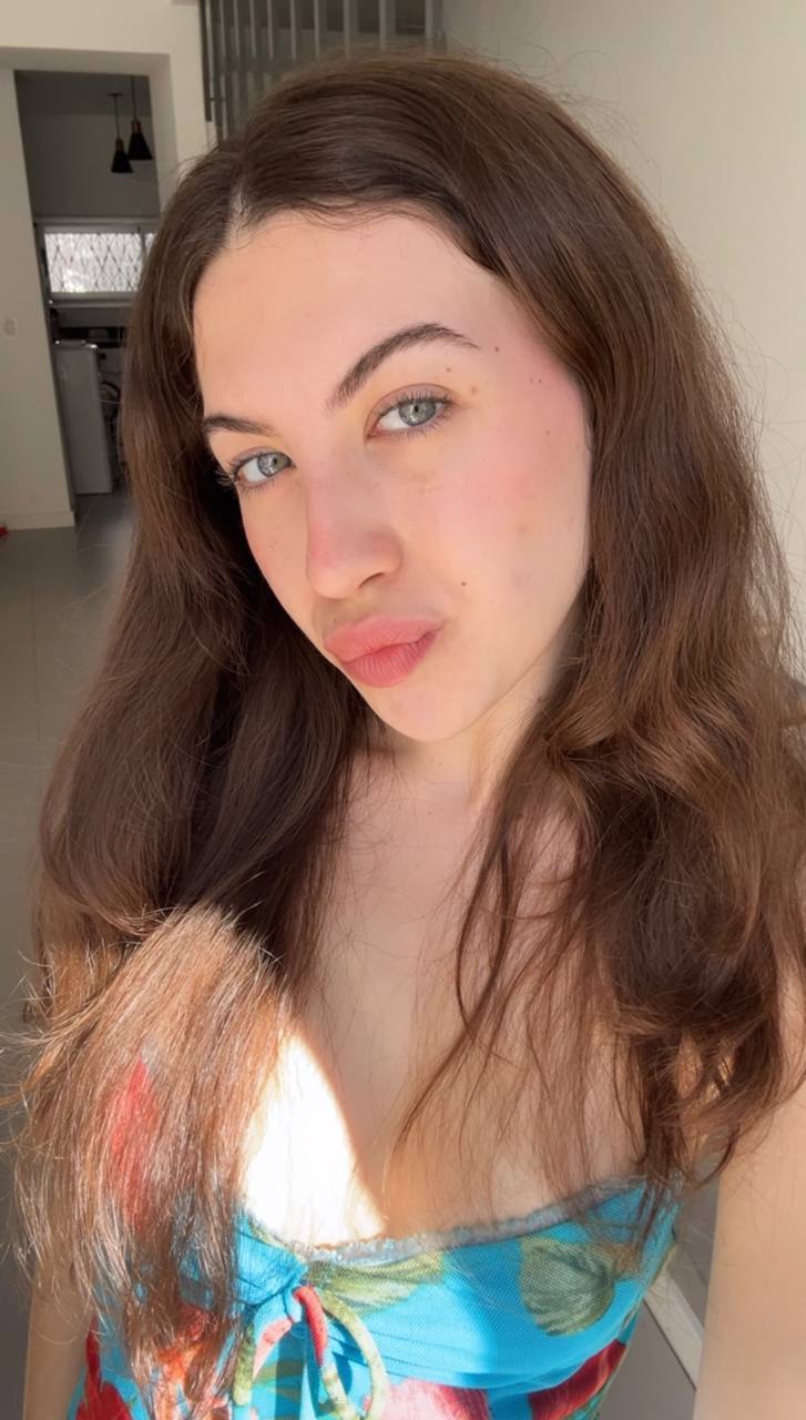 Nude girl Amber in Dhaka