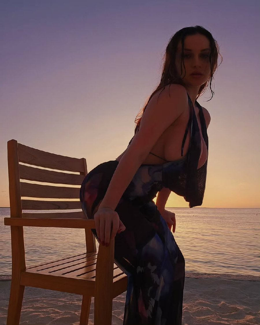 Sexy girl Miranda Faith nude in Dhaka