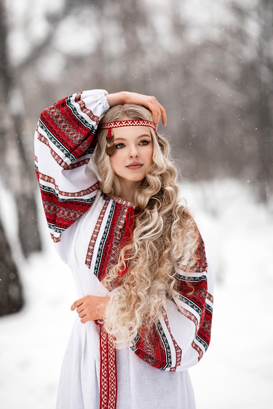 Slavic girls’s look of the day — catch her live in Dhaka