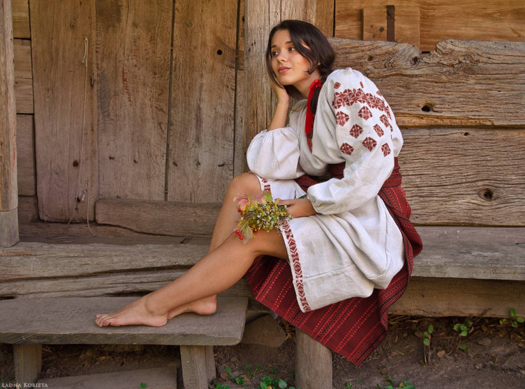 Fresh photos, fresh mood — Women in Slavic costumes online in Dhaka